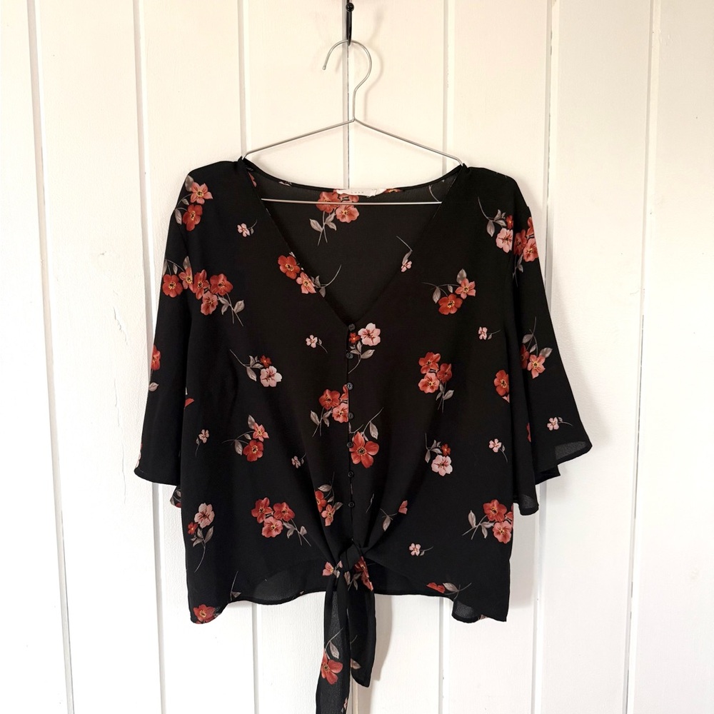 Lush Black Floral Women's Blouse
